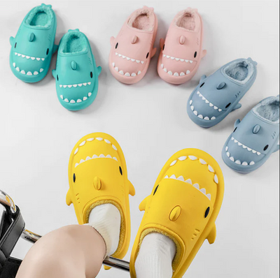 LO AMI - SHARK SLIPPERS